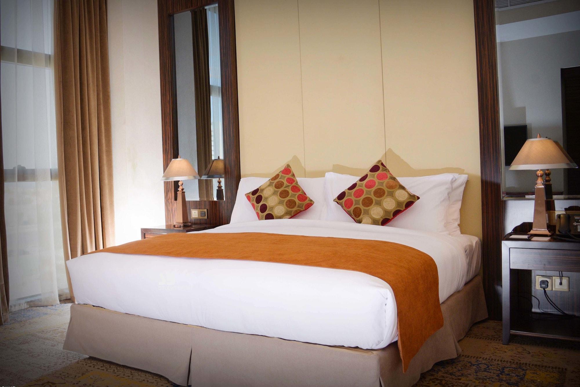 Hotel Warwick Al Khobar Esterno foto