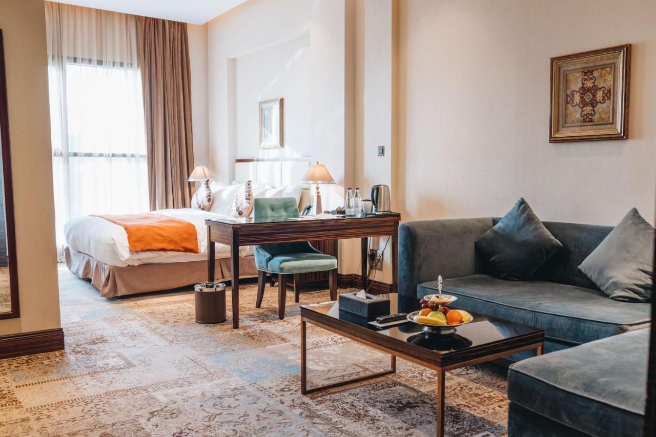 Hotel Warwick Al Khobar Esterno foto