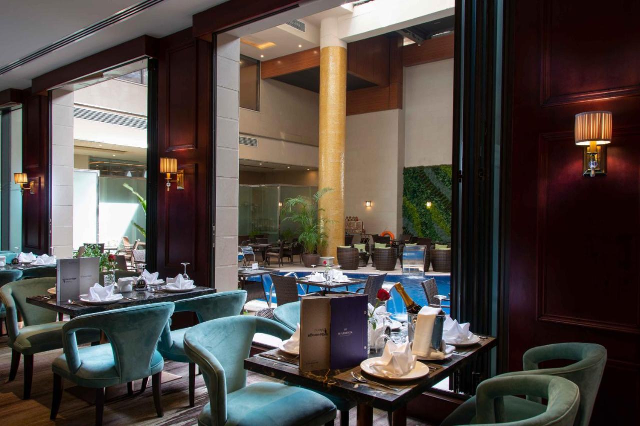 Hotel Warwick Al Khobar Esterno foto