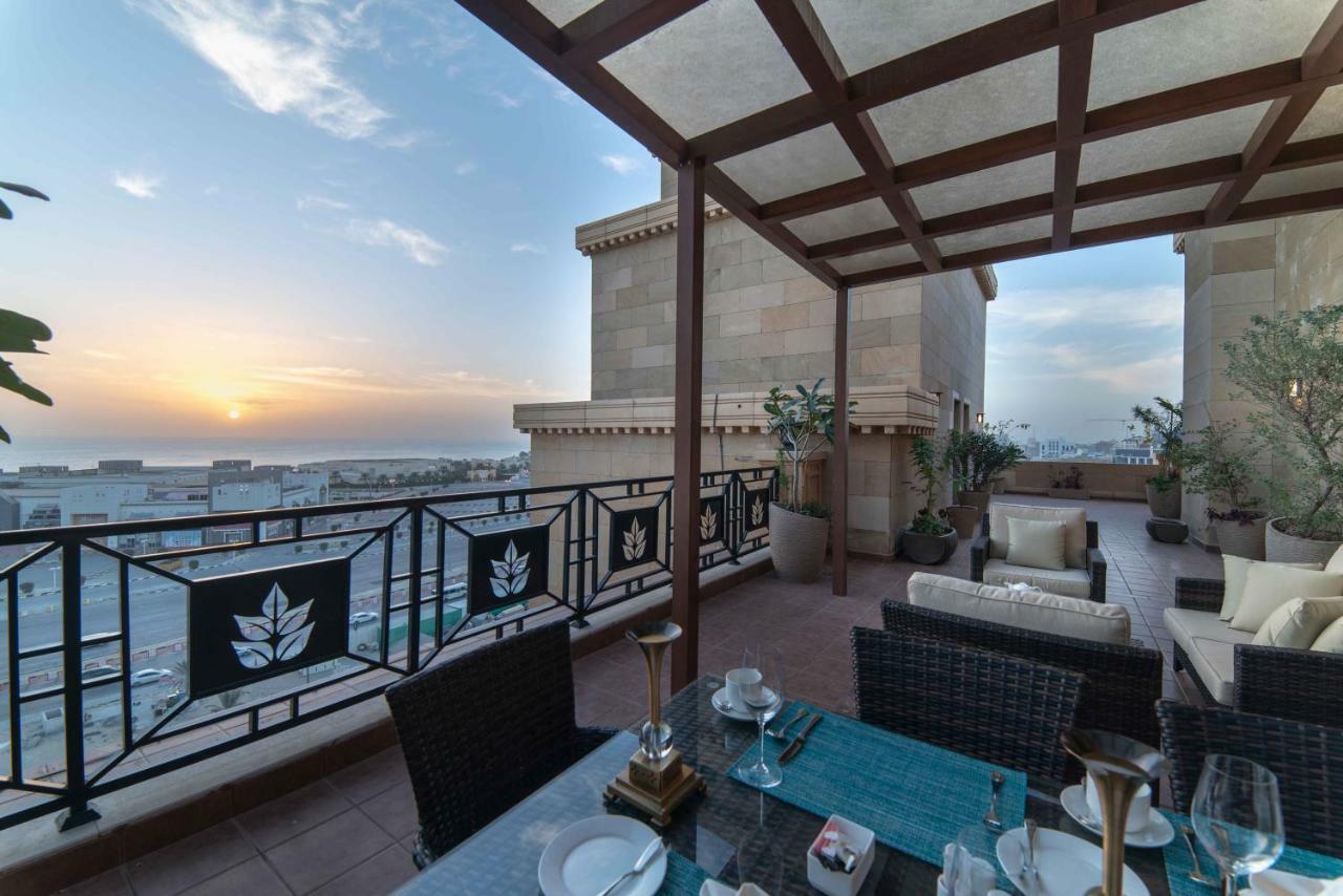 Hotel Warwick Al Khobar Esterno foto
